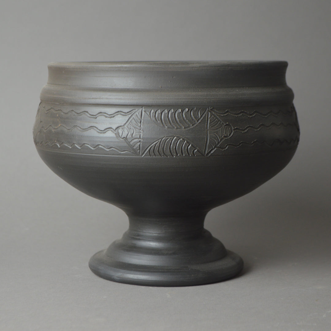 Iron Age Pedestal Urn - Incised Decoration A1