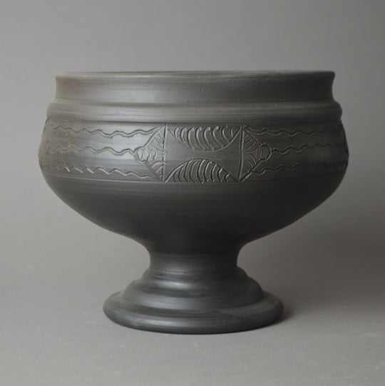 Iron Age Pedestal Urn - Incised Decoration A1
