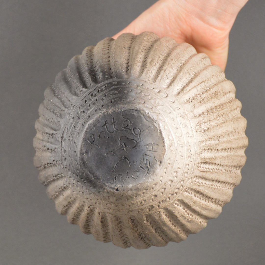 Turf Knowe Urn, Bronze Age