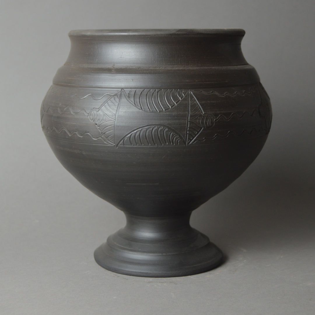 Iron Age Pedestal Urn - Incised Decoration A2