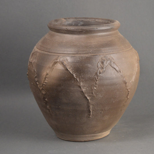 Rusticated Jar